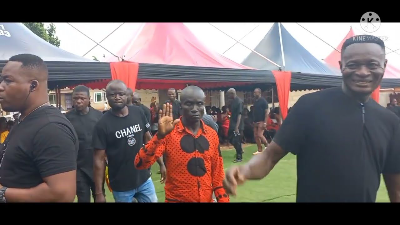 Obaa yaa adu performed by nana tabiri with tabiri krom dance band woaaw powerful