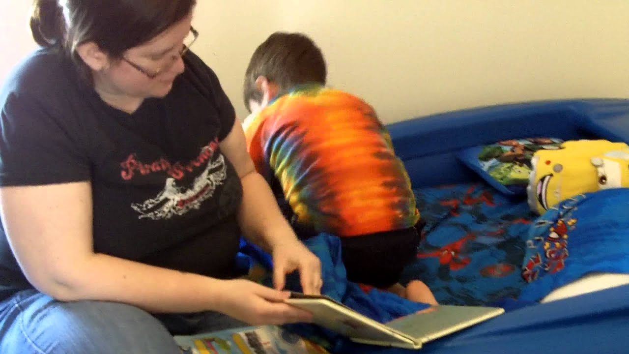 More Than Words, The Hanen Program, Home Visit, Reading a Book