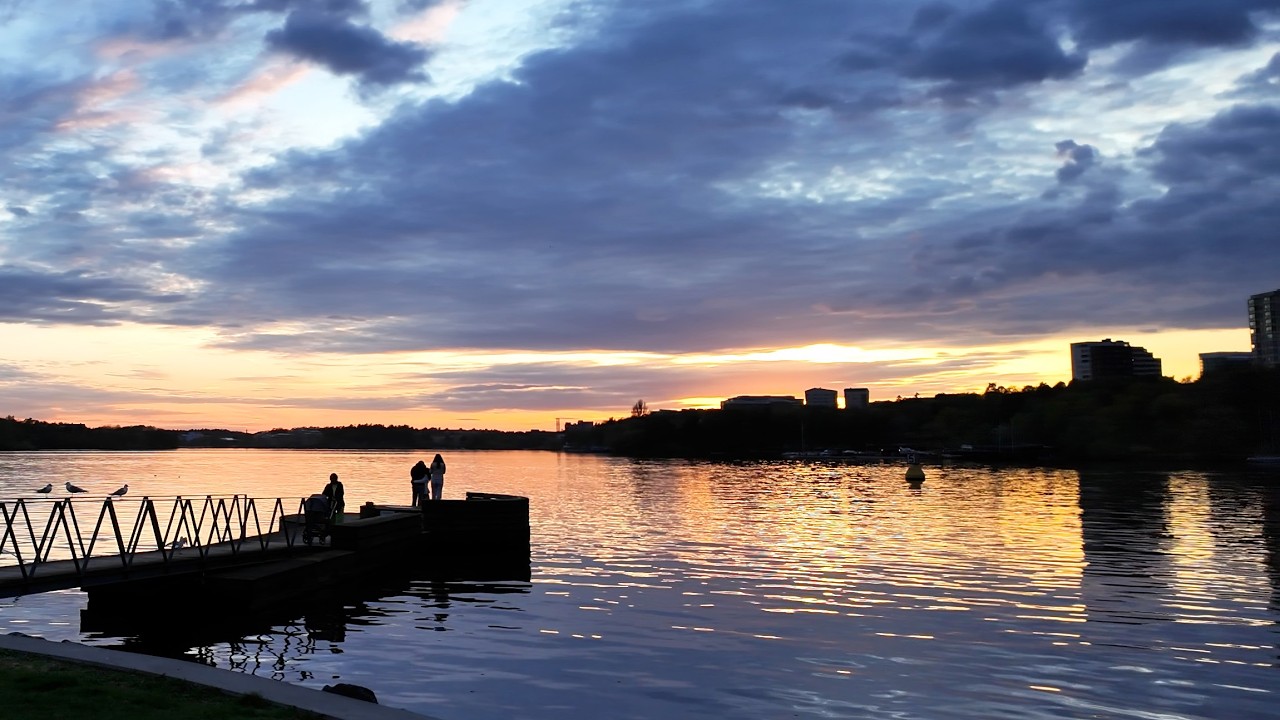 Relaxing Sunset Walk - Kungsholmen, Sweden POV (4K)