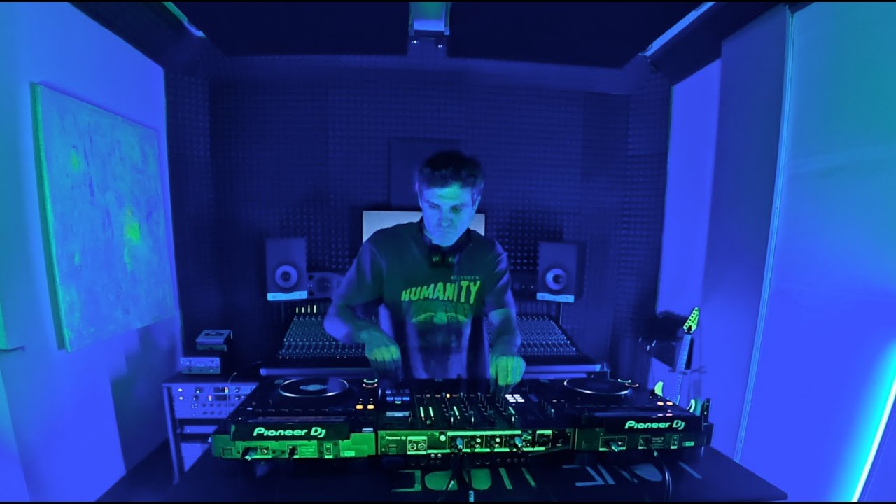 WOW SESSIONS | Crab @ Wave on Wave Studio