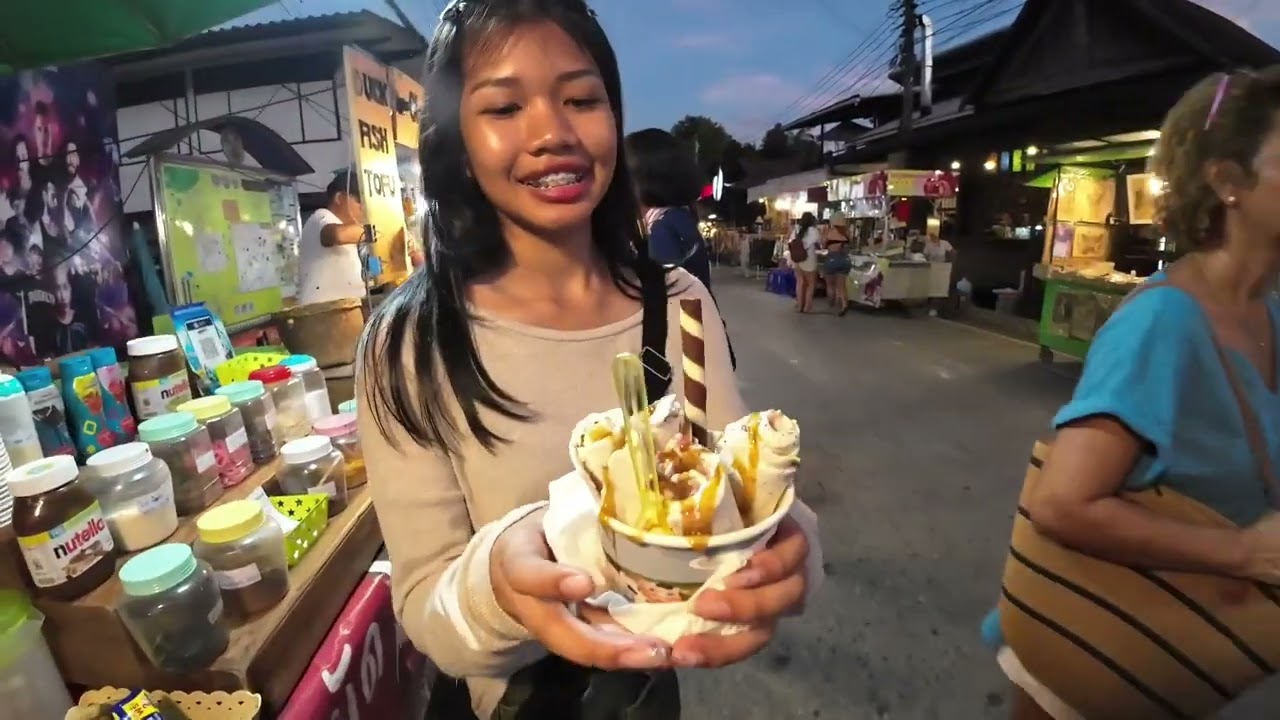 เทียวถนนคนเดินปาย ชิมน้ำอร่อยๆ