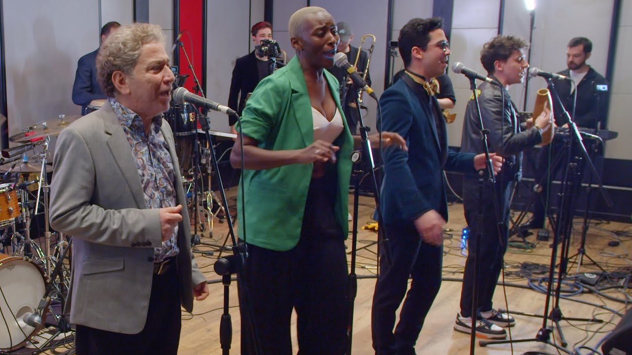 Tristan Butler y Timba Británica perform 'Popurrí 70's' LIVE - Los Van Van