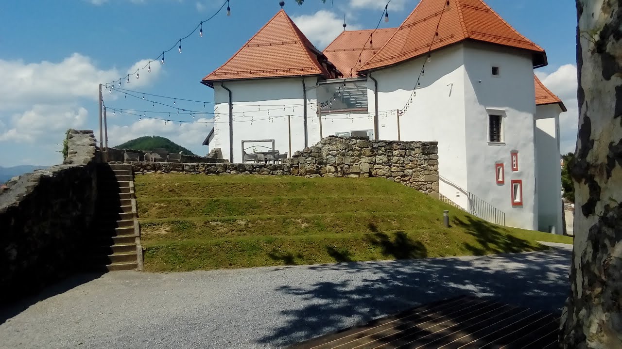 Pogled na: POLZELA GRAD KOMENDA, Marjan Mesarič tur.vodnik