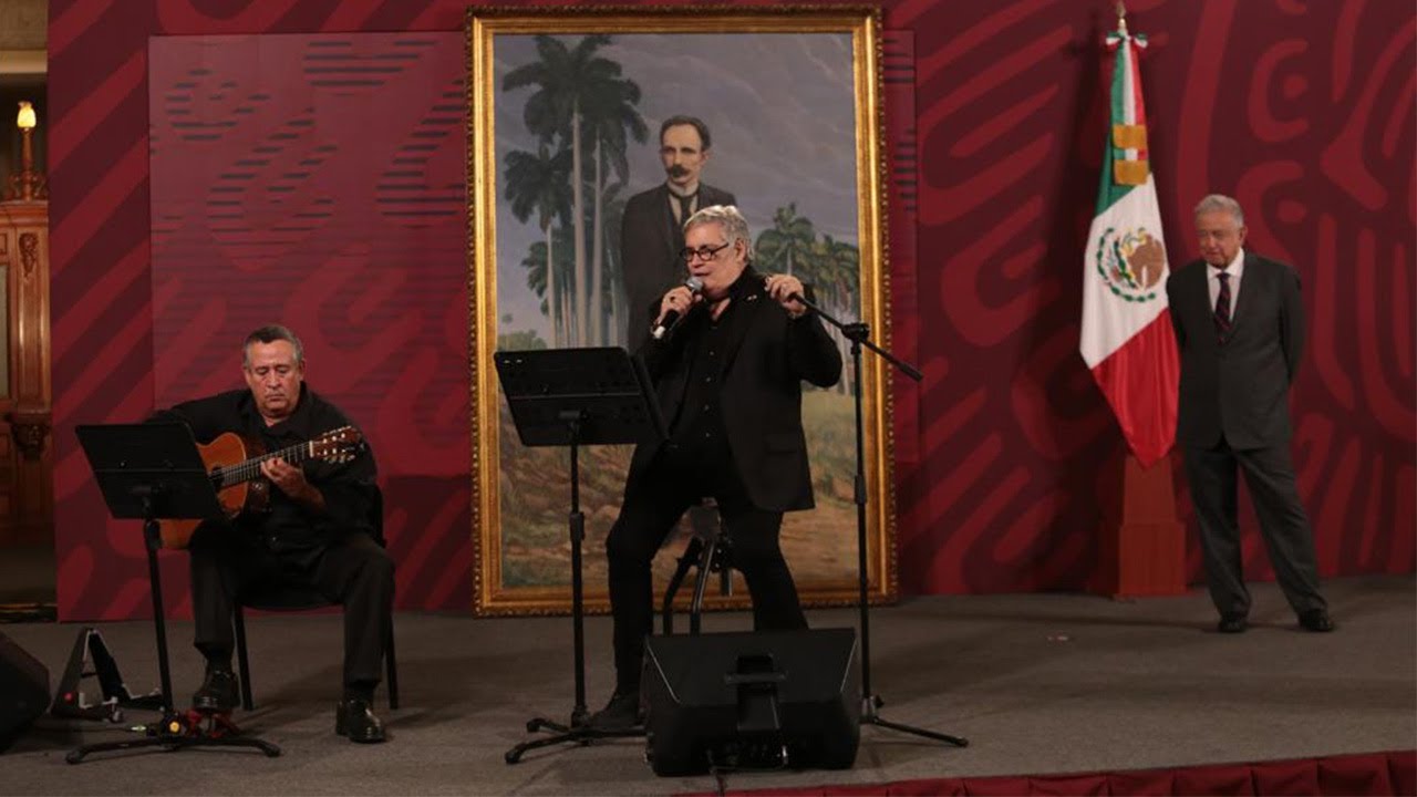 Ve el show completo de Amaury Pérez en la mañanera