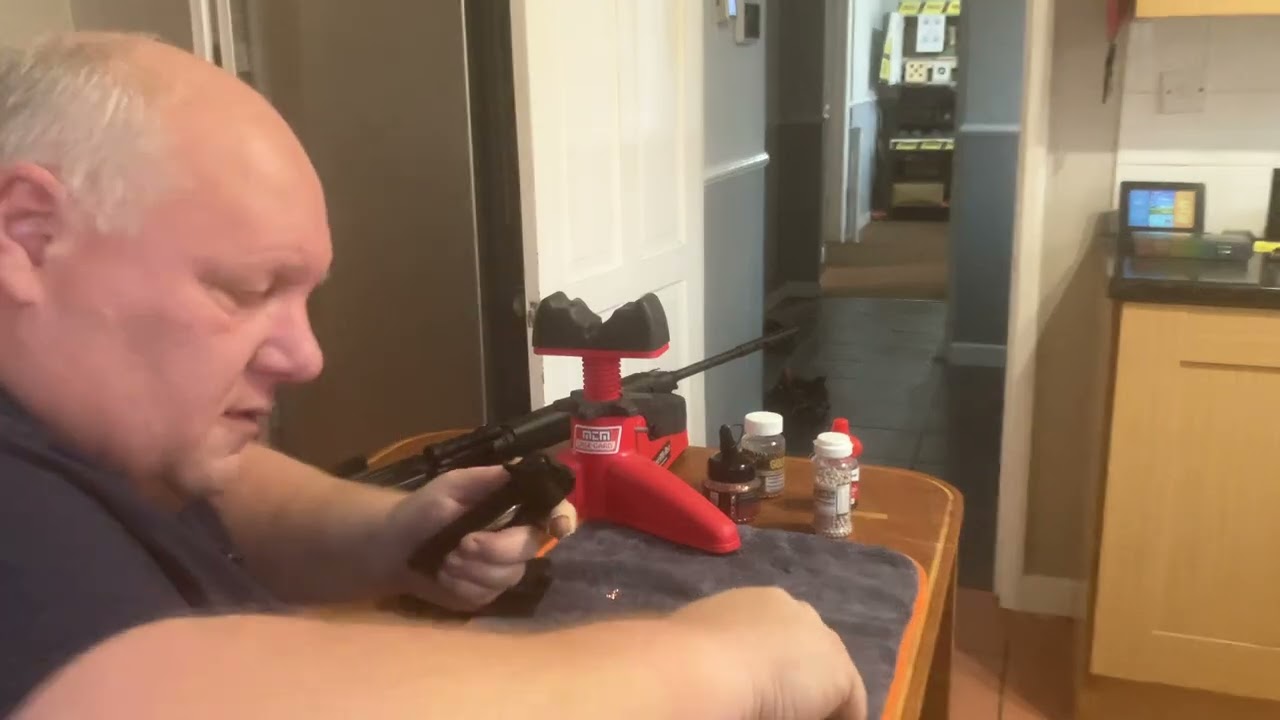 Сравнение пневматических винтовок Lee Enfield SLR 4.5mm CO2 BB