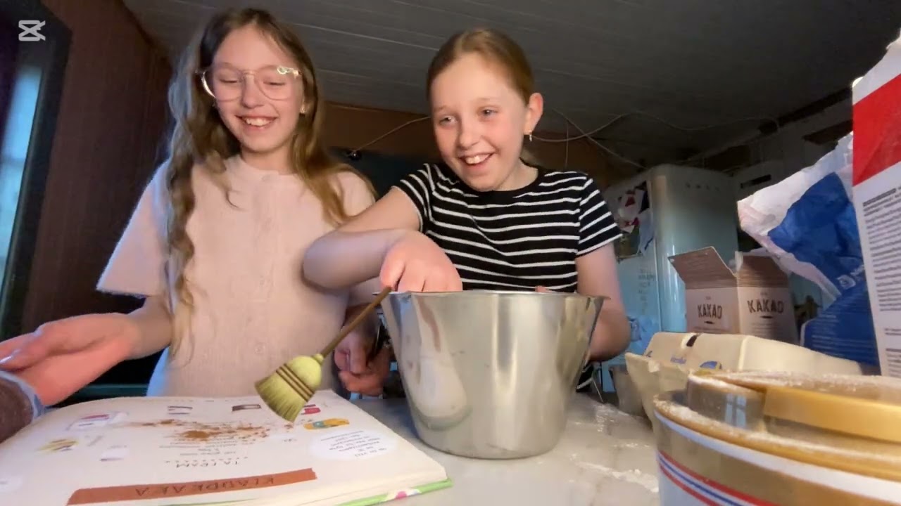 BAKA KLADDKAKA MED OSS!!🍰
