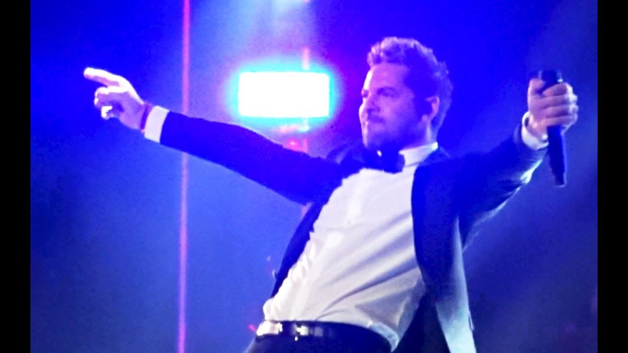 David Bisbal canta El Alma Al Aire en homenaje a Alejandro Sanz (version HD)