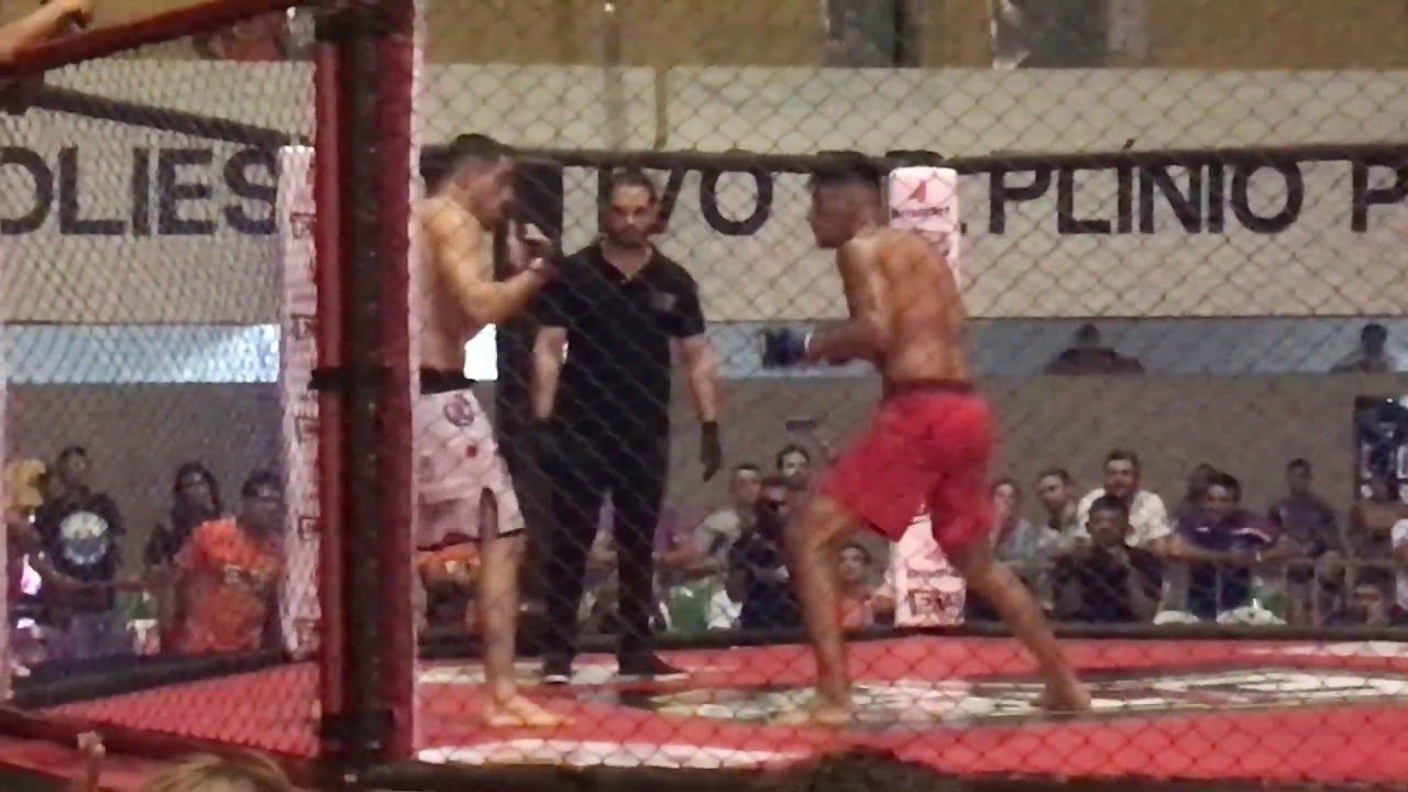 Luta card principal 1 round Herico hesley x camocim extreme Fighter 2017 Sobral - Ce