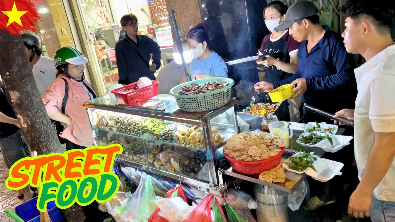 A must-try! Under $1.50 - Delicious and popular street seafood || Best seafood street food
