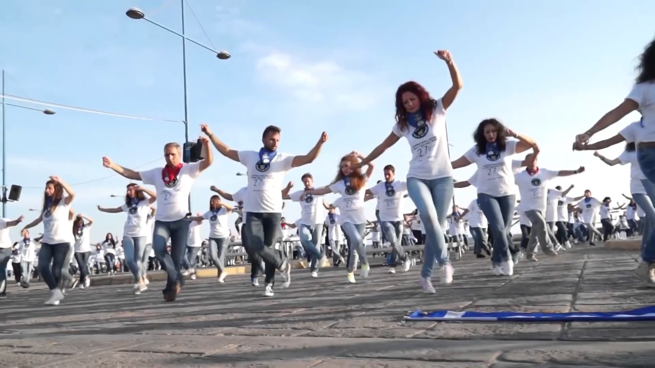 Guinness Zeibekiko attempt in Agia Napa with 754 dancers from all over Cyprus! 09/2015
