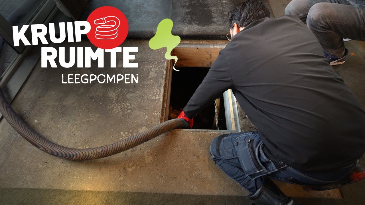 Stinkende kruipruimte leegpompen en een stankdetectie uitvoeren
