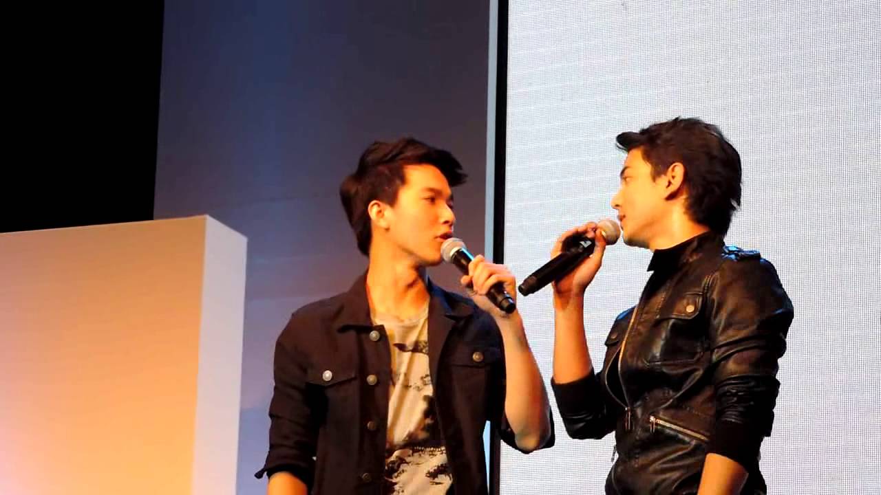 GuN & Rit_3/9_Talk Show @ Industrial Fair Korat -15-12-56