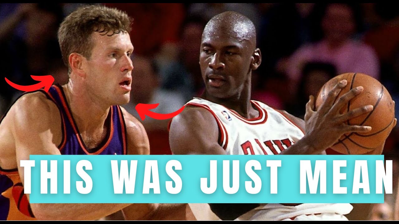 Как Майкл Джордан издевался над этим беднягой