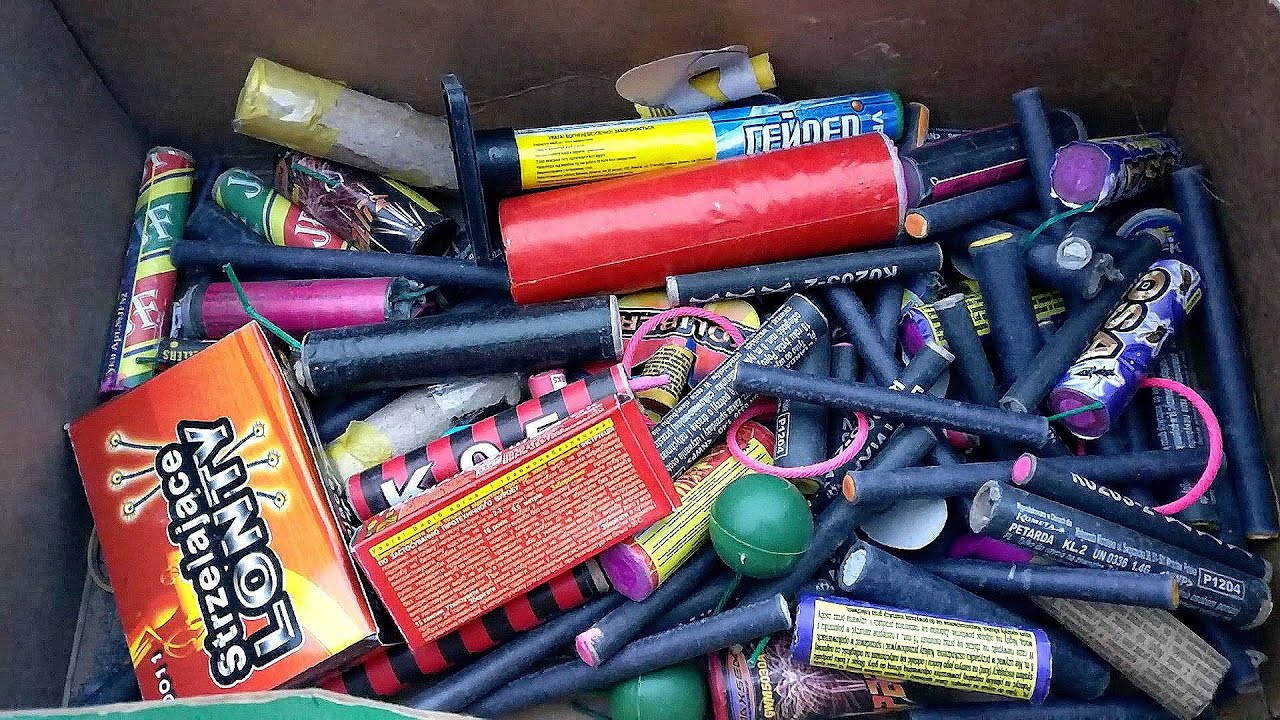 ✅🔥 БАХАЮ ПЕТАРДЫ, РОЗОЧКИ, РАКЕТЫ 🔴 Сделал солнышко из Петард 💣 ТЕСТ ПЕТАРД в СНЕГУ 💥 Взрывы 2026