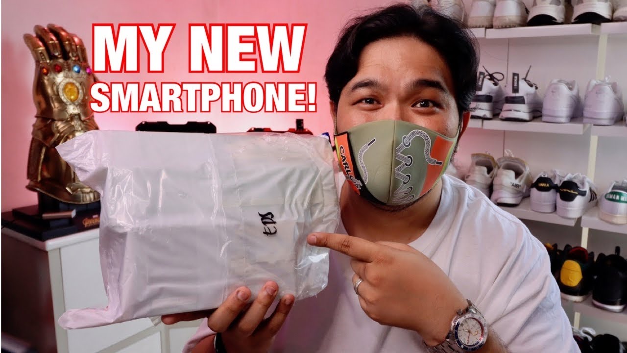 UNBOXING MY NEW SMARTPHONE! (Guess What it is!)