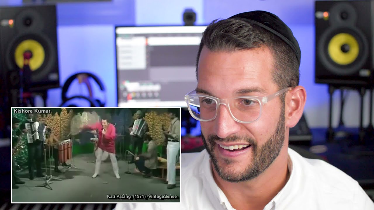 VOCAL COACH reacts to Kishore Kumar Singing Live Ye Jo Muhabbat Hai Ye Unka Hai Kaam Kati Patang