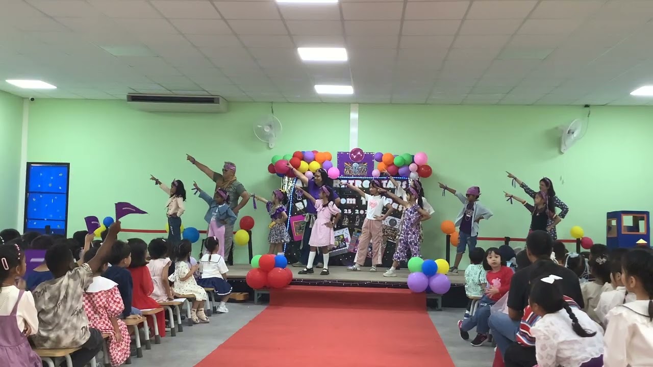 Fashion Show Purple  Dance 2026