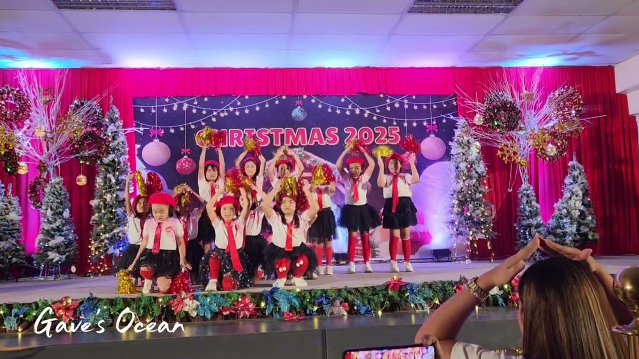 Christmas Danc2 Presentation