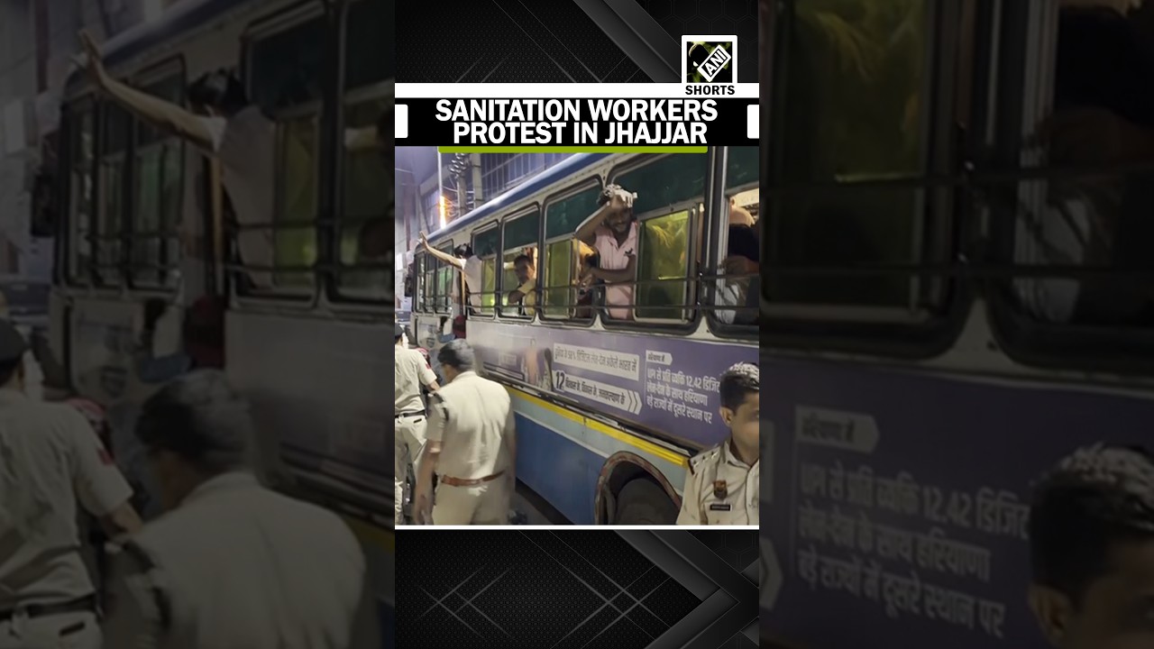 Haryana&rsquo;s Jhajjar sanitation workers protest for increase in minimum wages, several detained