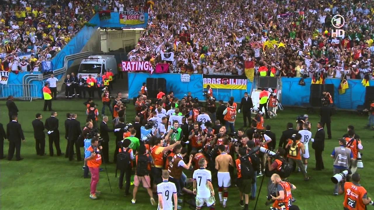 Siegerehrung vom Weltmeisterschaftsspiel 2014 Deutschland - Argentinien