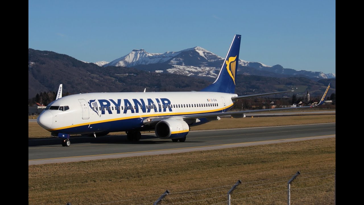 Ryanair Boeing 737-800 Landing and Takeoff at Salzburg Airport (SZG/LOWS) [HD]