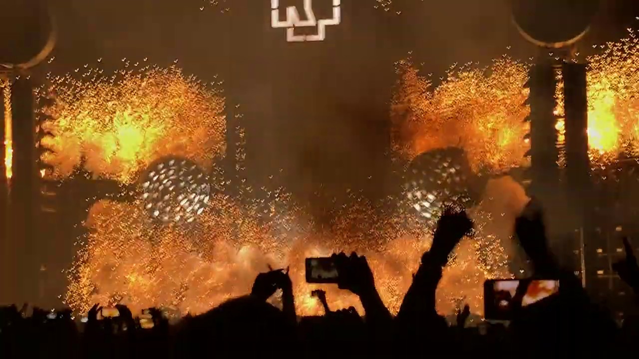 Rammstein - Was ich liebe @ U-Arena, Paris La D&eacute;fense (29/06/2019)