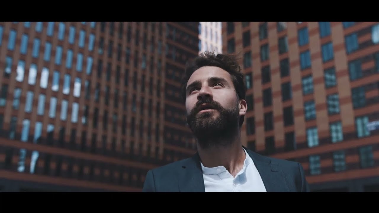 Noua identitate vizuală Accesoria.