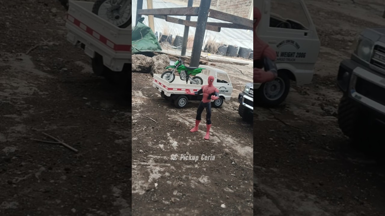 Спасательная операция для кроссового мотоцикла с помощью радиоуправляемого грузовика! 🏍️🚚💨#Радиоу...