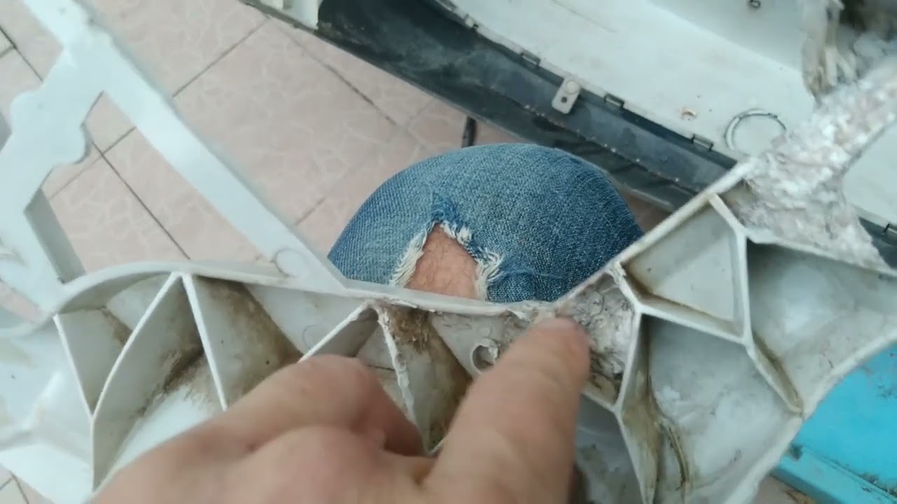 Форд c-max снимаем и завариваем задний бампер.