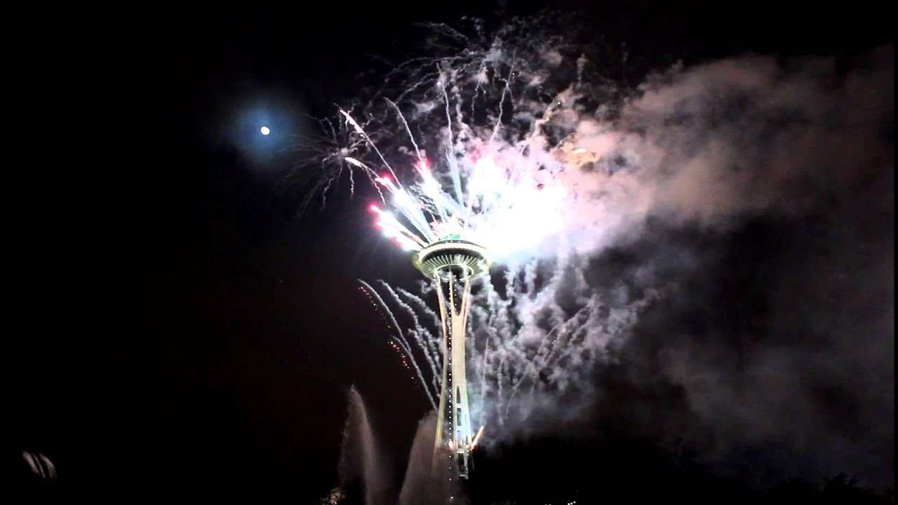 New Years 2013 fireworks at the Space Needle HD