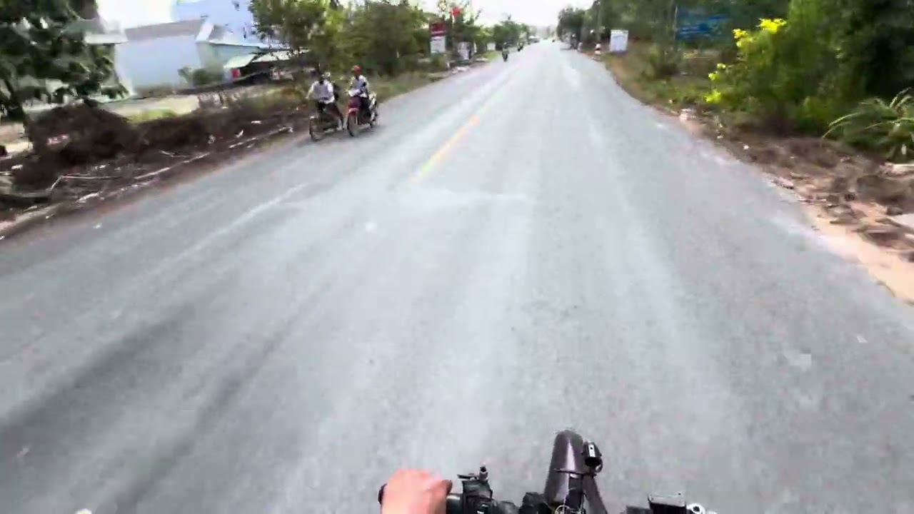 Cái Tết Cận Kề