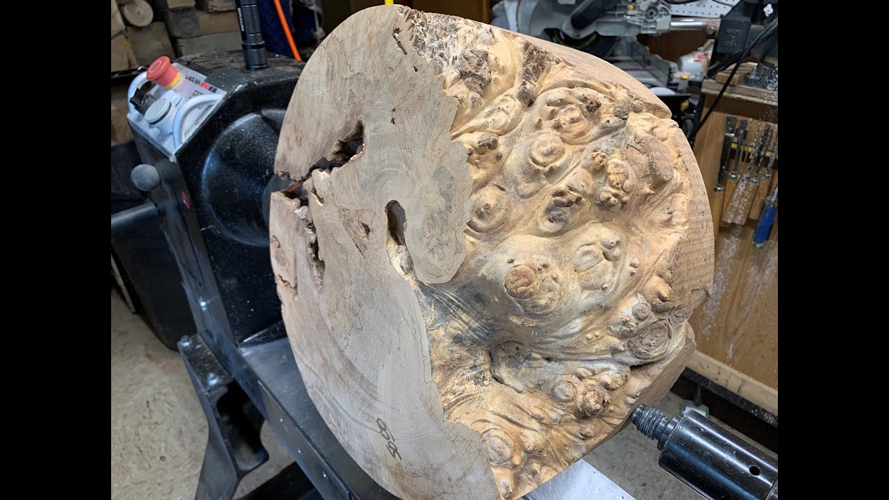 Woodturning a Burl and Black with beautiful grain