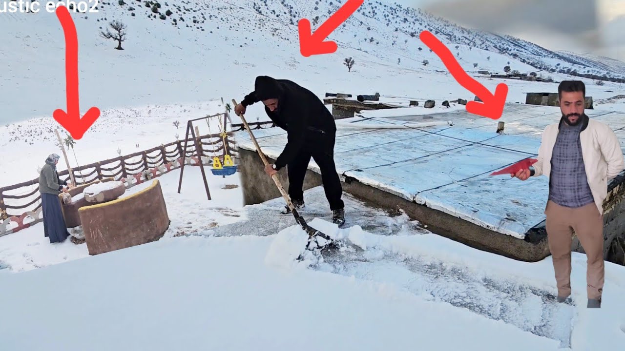 Life in the snow: challenges and solidarity of Nasibullah's family in a cold winter day