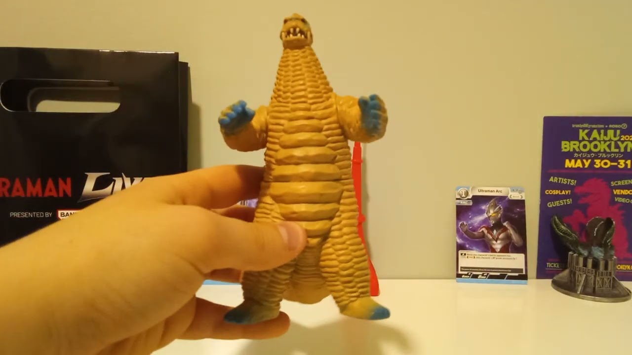 Bandai ultra monster 500 series red king 1966
