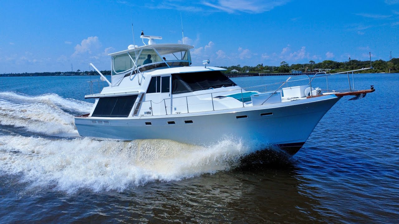 4588 Pilothouse MY asking $139,900 Contact 386.267.2160
