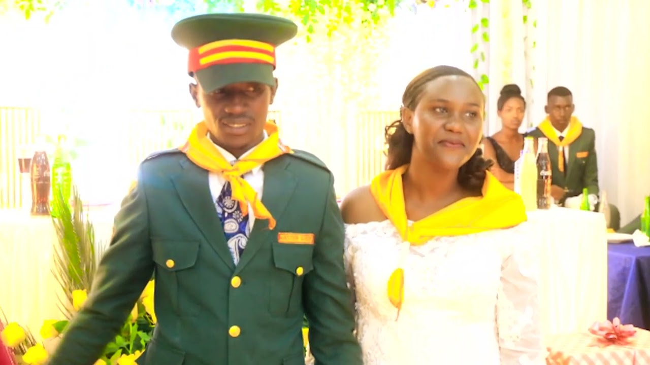 UMUSHINGA UHIRIWE BY URUMURI FAMILY CHOIR