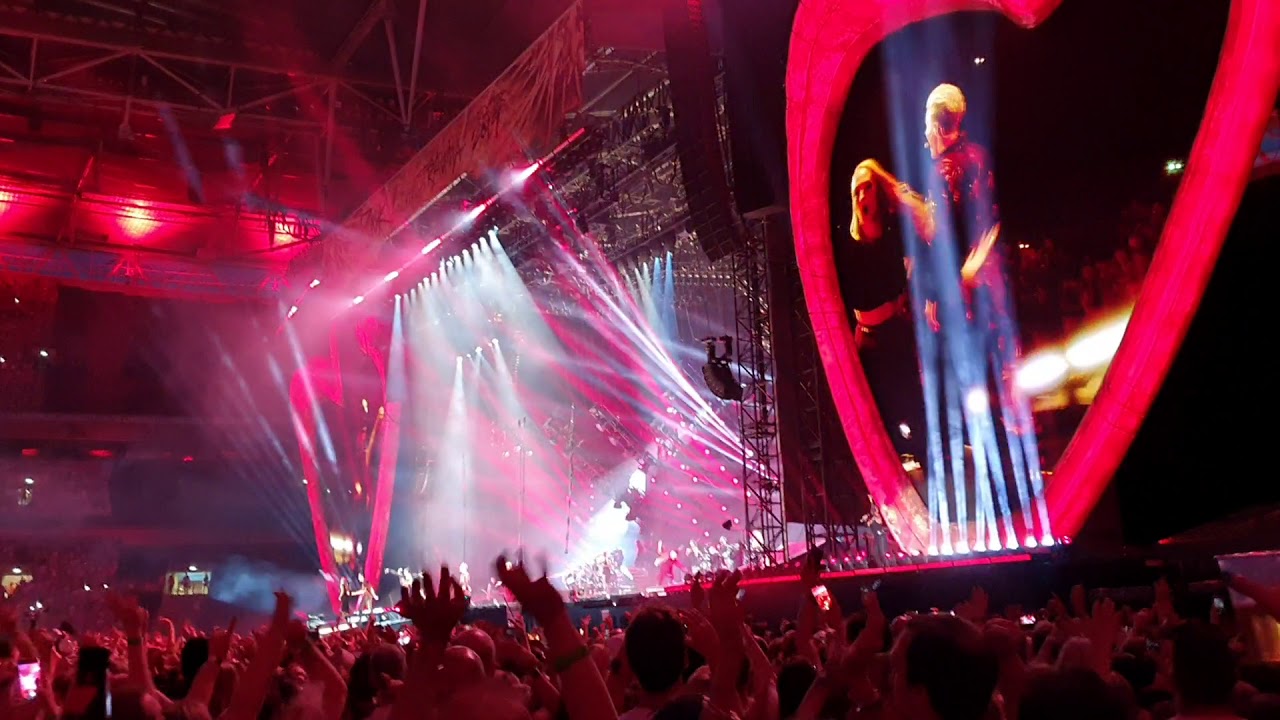 Pink - Raise Your Glass - Wembley Stadium