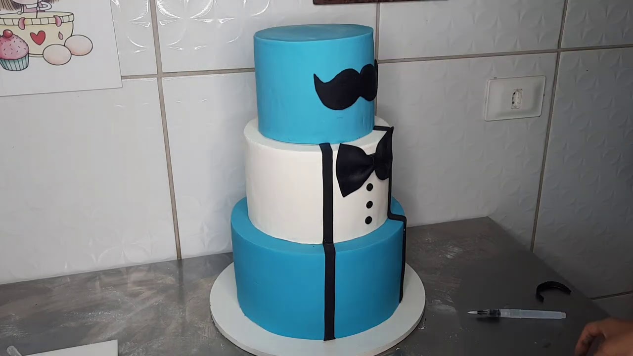 Bolo PODEROSO CHEFINHO 3 andares simples de fazer- pasta de leite da Rafa