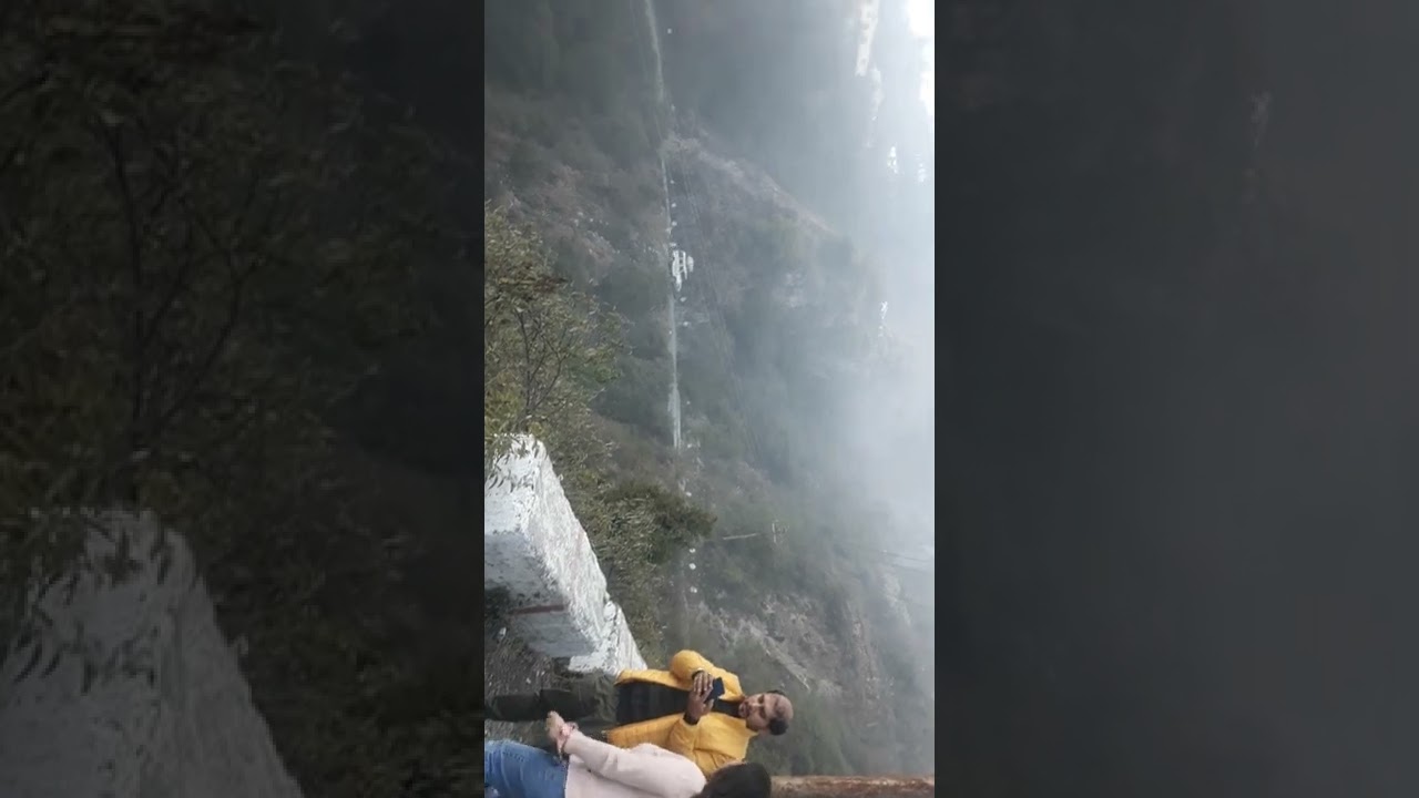 Mussoorie ka weather achaknak change ho gaya on 29 Jan 2022.