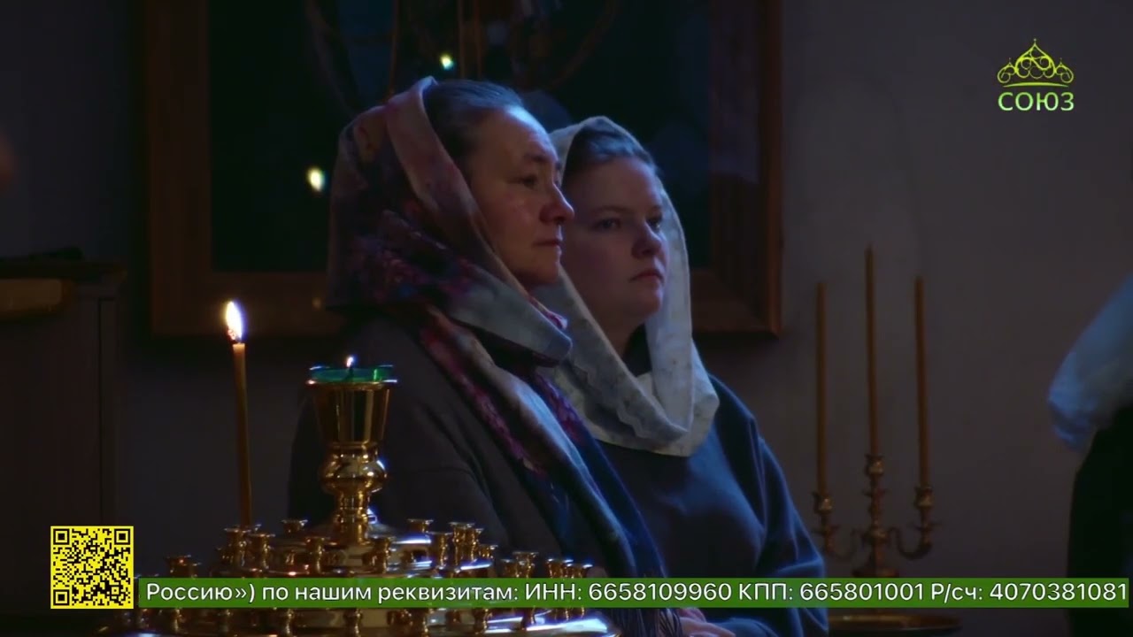 Божественную литургию в  Свято-Троицком Серафимо-Дивеевском монастыре