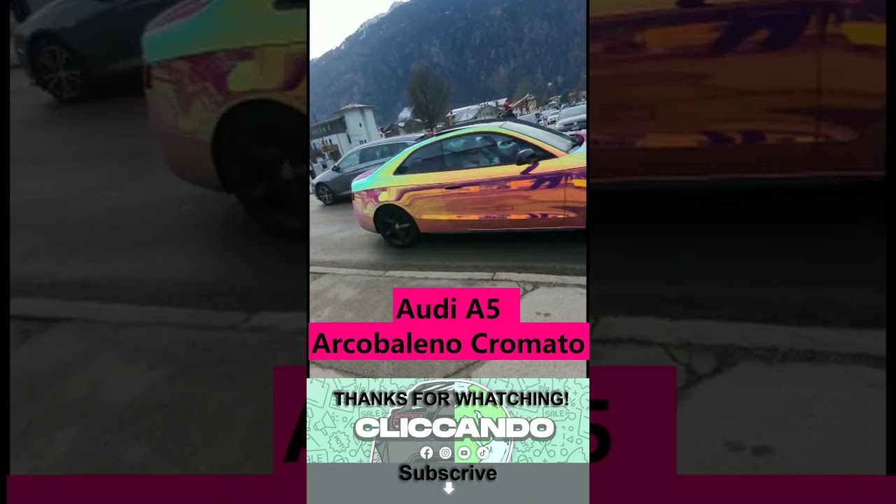 Incontro ravvicinato con un' Audi A5 vinile arcobaleno cromato!A voi piace?