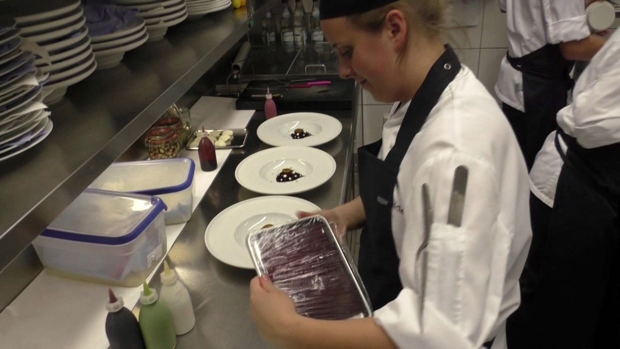 Very busy at the 3 Michelin star restaurant Aqua