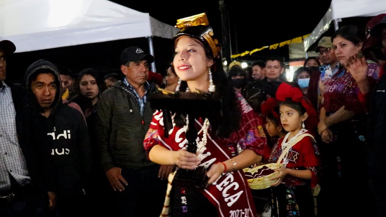 Señoritas de SANTIAGO CHIMALTENANGO