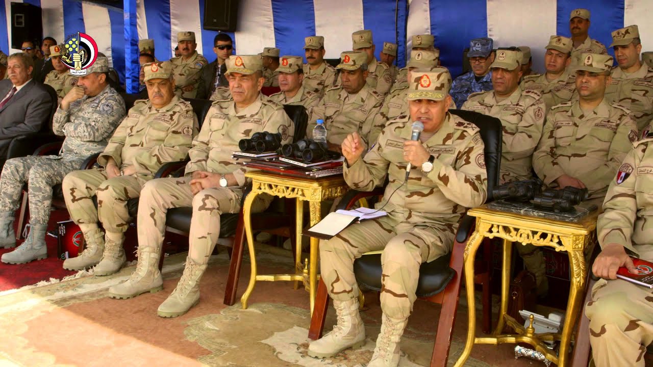 الفريق أول صدقى صبحى يشهد المرحلة الرئيسية للمناورة التكتيكية 