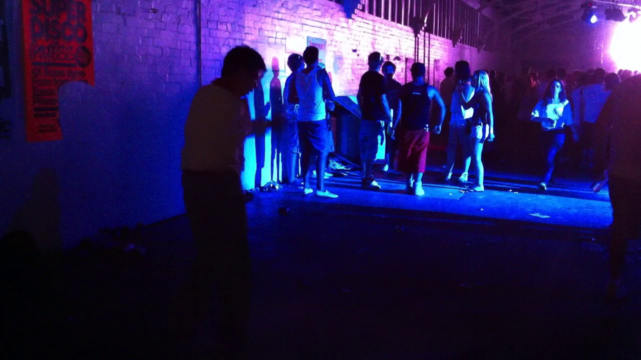 Melbourne Shuffle - Old School