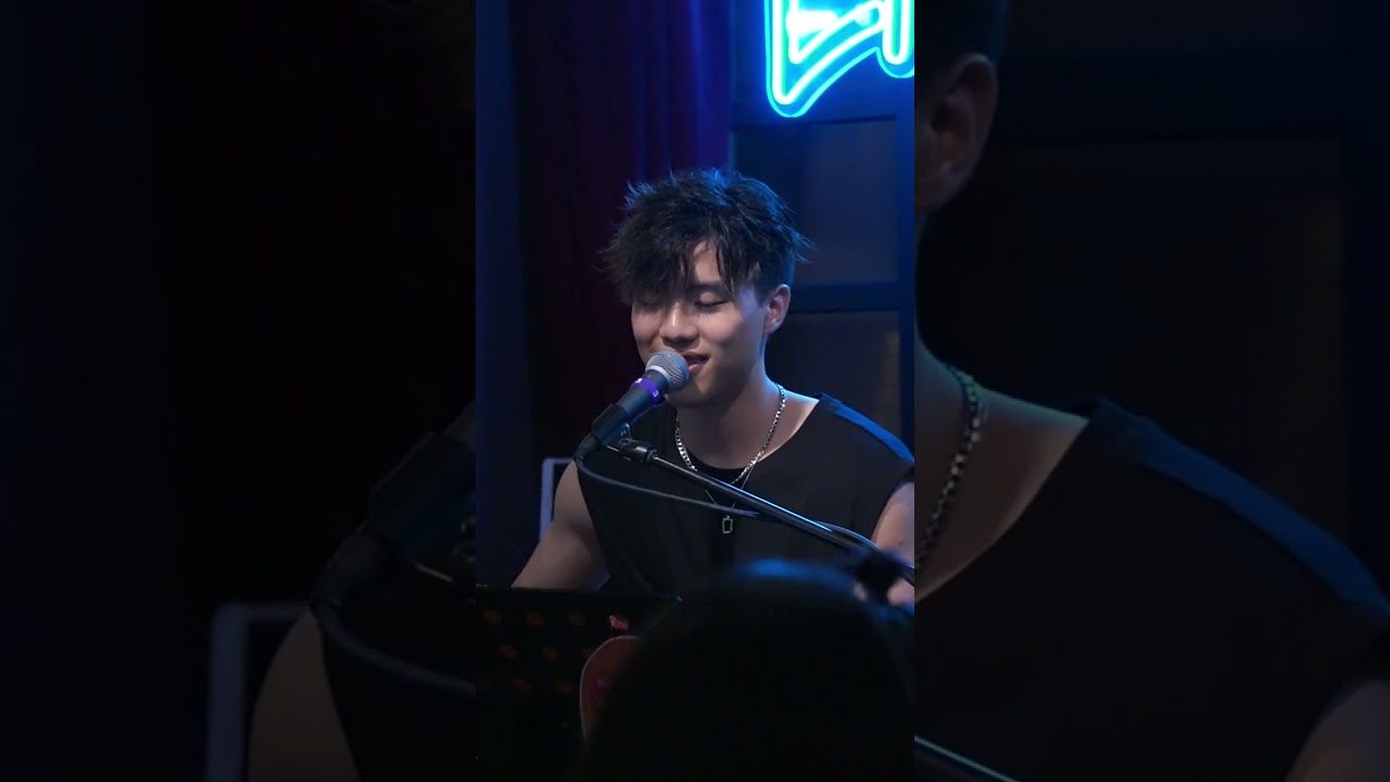 251008《時代巨輪+七百年後》Dark 黃明德 @Pizza Express Live 原唱：陳奕迅