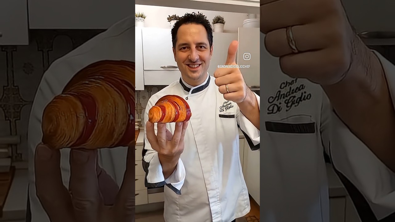 Croissant Bicolore. Scopri i nostri corsi di pasticceria online. www.andreadigiglio.it
