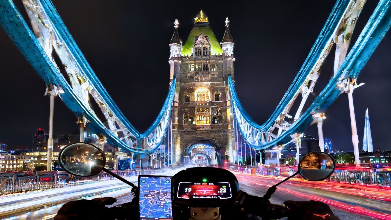 Thousands Of Riders Went On STRIKE! - Saturday Night Delivering For Deliveroo In South London