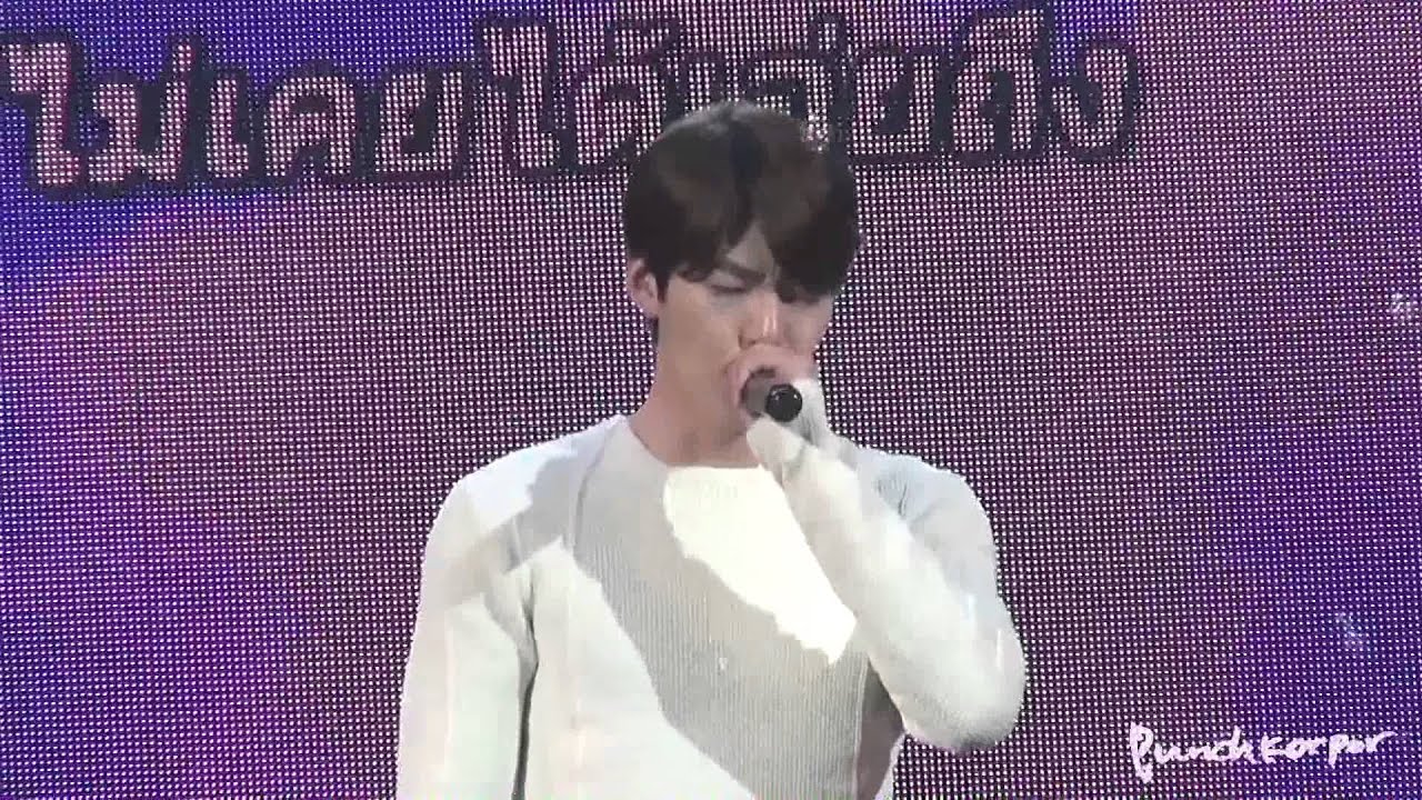 [FANCAM] 140405 Kim Woo Bin 1st FM in Thailand - singing 'The Flight'