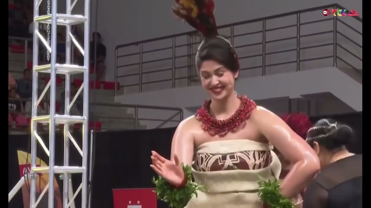 Litara graces the stage with a captivating Tongan tau'olunga on the crowning night of Miss Heilala.